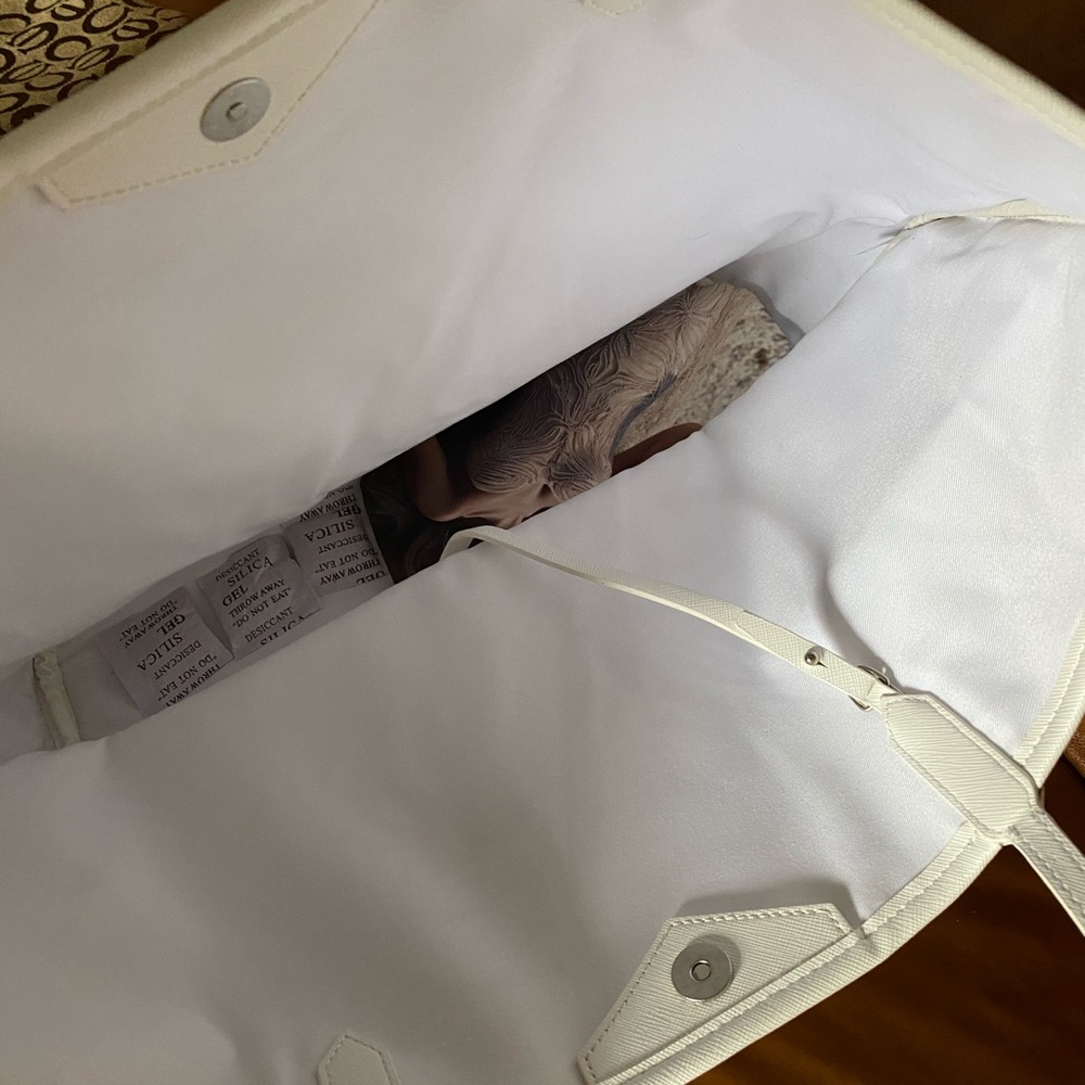 Bag - Picture 4 of 6